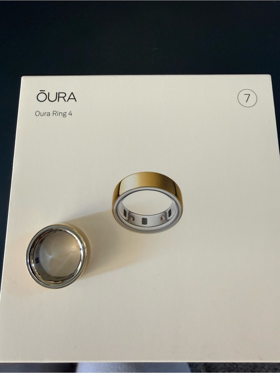 ŌURA Ring 4 - gold Smart Ring (Size 7)